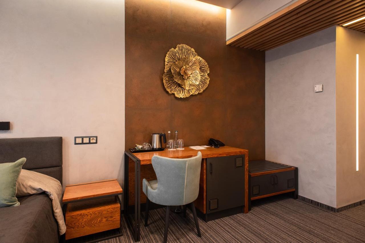 Mojo Boutique Hotel Lutsʼk Esterno foto
